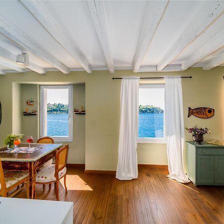 Apartment Mediterraneo Ровин Екстериор снимка